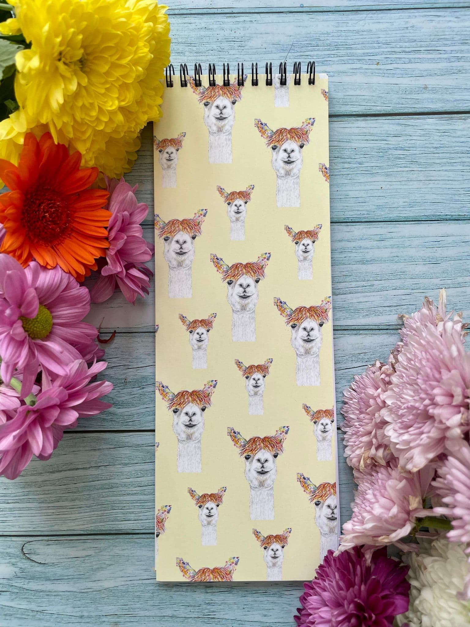 Tall notepad perfect for lists with lama alpaca design