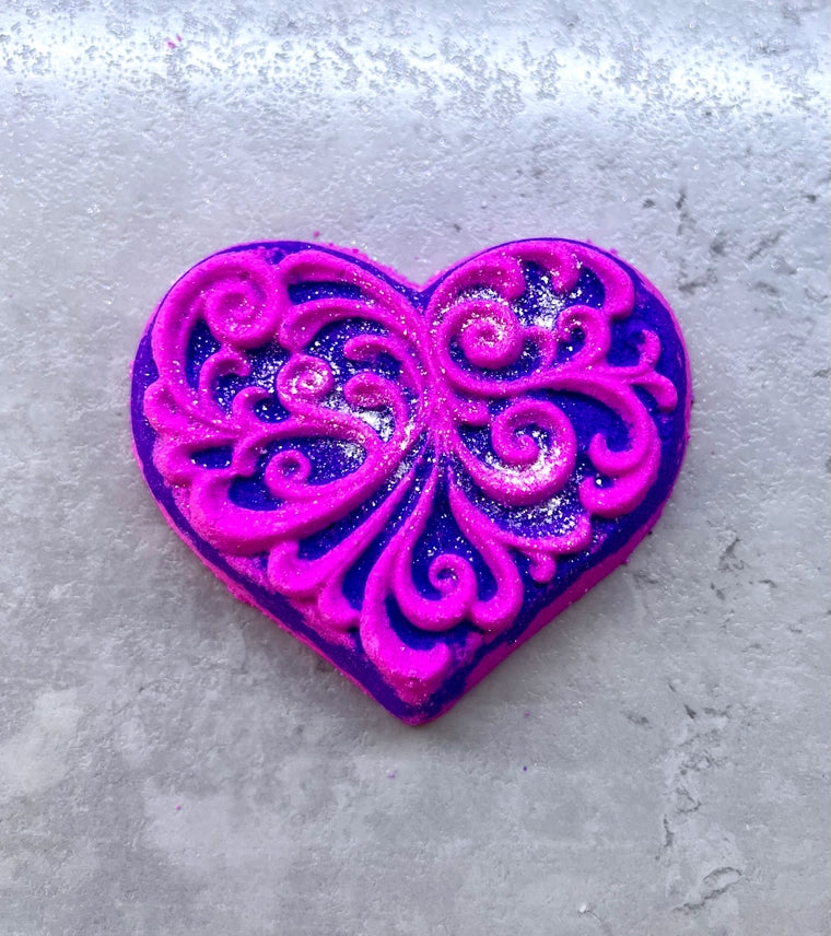 Frozen Heart Bath Bomb