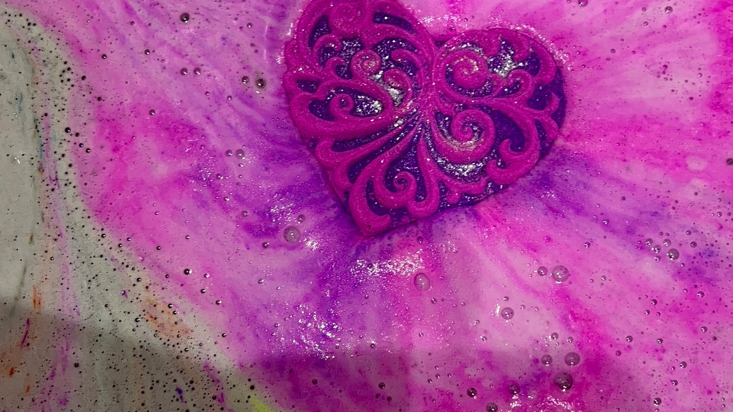 Frozen Heart Bath Bomb